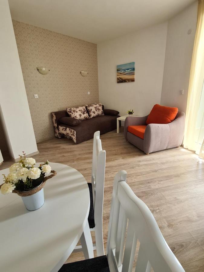 Mida Apartment Obzor Luaran gambar