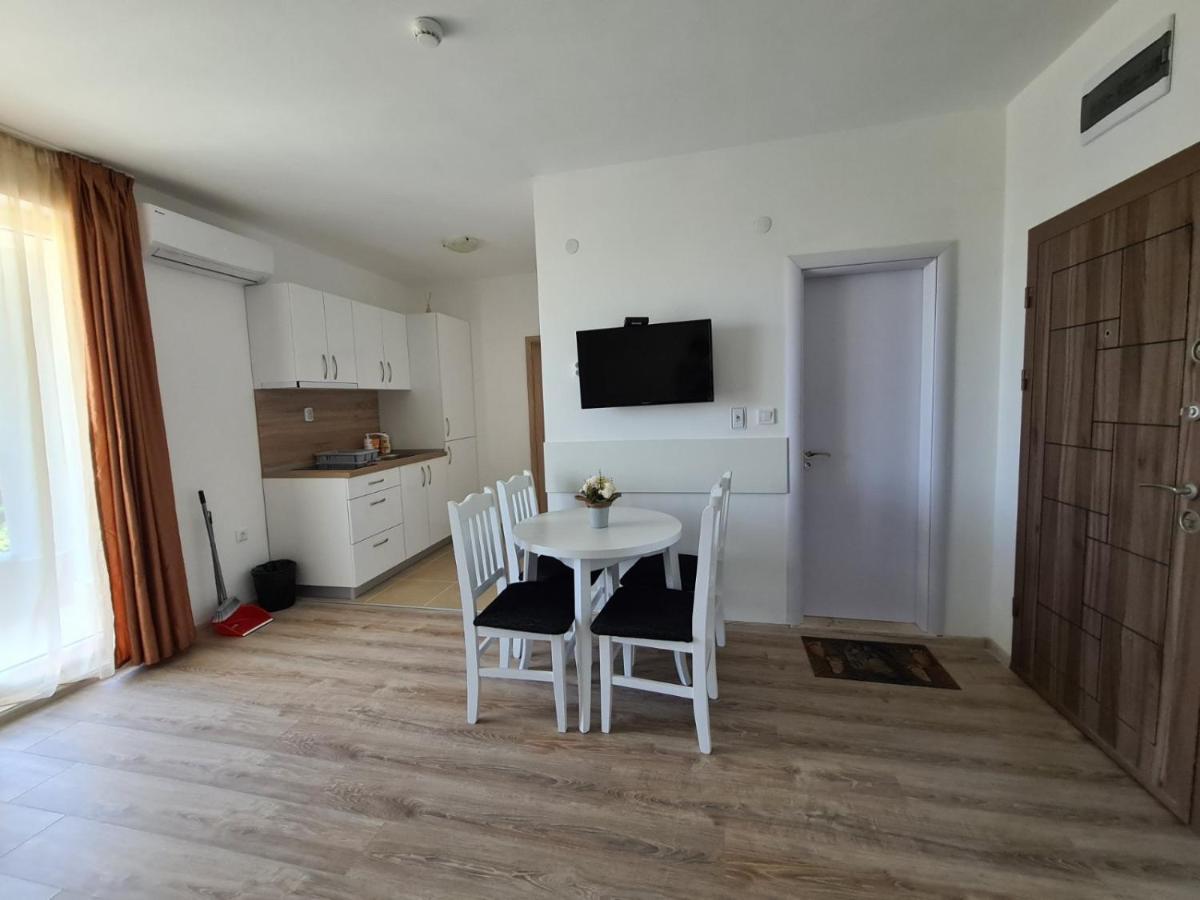 Mida Apartment Obzor Luaran gambar