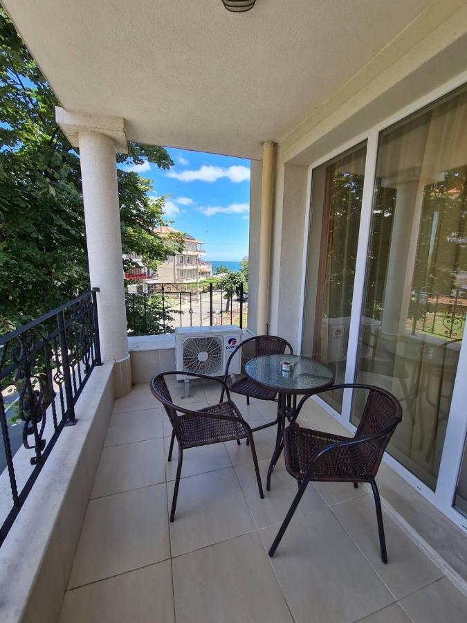 Mida Apartment Obzor Luaran gambar