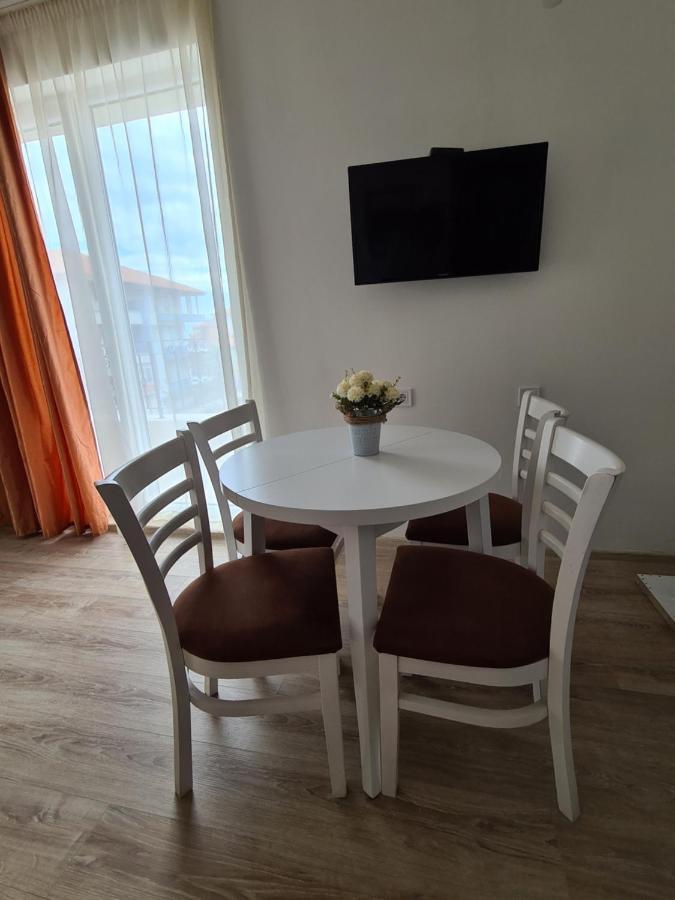 Mida Apartment Obzor Luaran gambar
