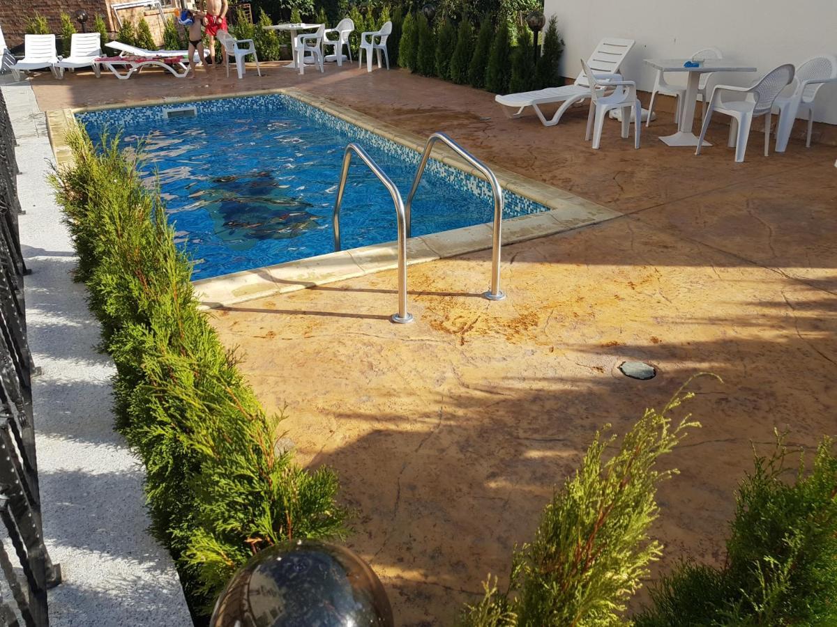 Mida Apartment Obzor Luaran gambar